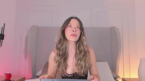 Chloe online show from 10/26/25, 01:17