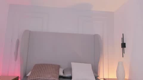 Chloe online show from 11/08/25, 12:27