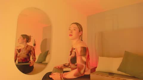 Chloe online show from 03/12/26, 12:22