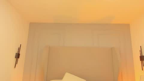 Chloe online show from 04/23/26, 11:53