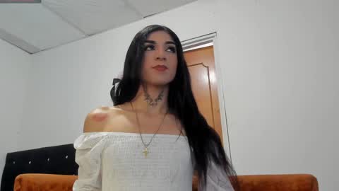 Snapshot of chloe_evanx_ chatting on 01/08/25, 07:03 Chloe Evanx  online show from 01/08/25, 07:03