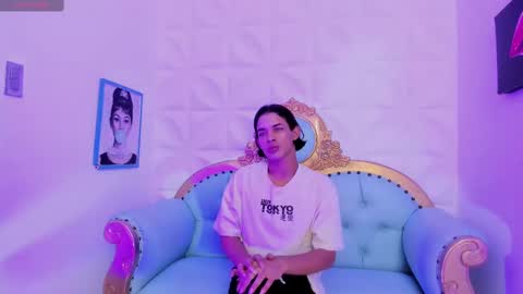 Snapshot of chloe_foxx6 chatting on 11/21/25, 09:57 chloe online show from 11/21/25, 09:57