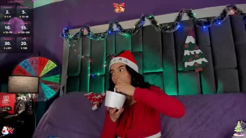 Isabella curly hair - Anastasia short hair  online show from 12/09/24, 06:57