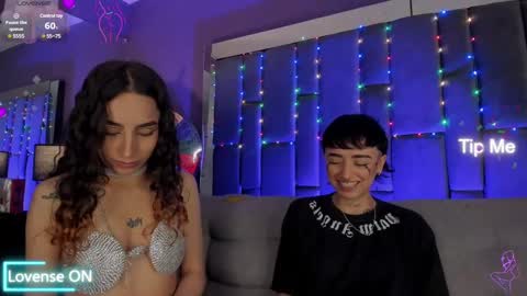 Isabella curly hair - Anastasia short hair  online show from 01/04/25, 08:16