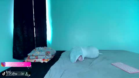 AMY online show from 09/18/25, 01:35