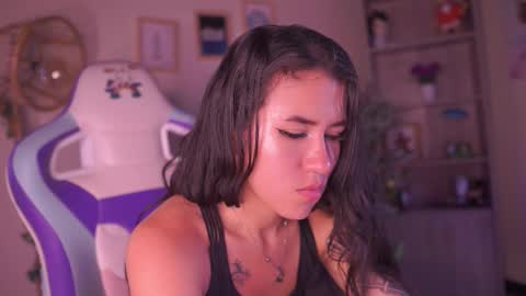 Snapshot of chloe_moonss chatting on 03/02/26, 08:48 Chloe online show from 03/02/26, 08:48