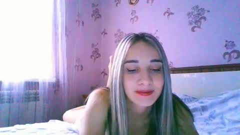 chloe_patek online show from 12/20/25, 11:39
