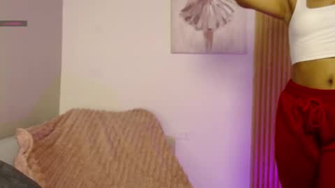 chloe_peach_ online show from 04/24/26, 01:35