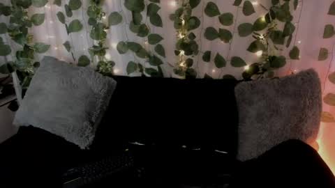 Chloe online show from 04/23/26, 12:29