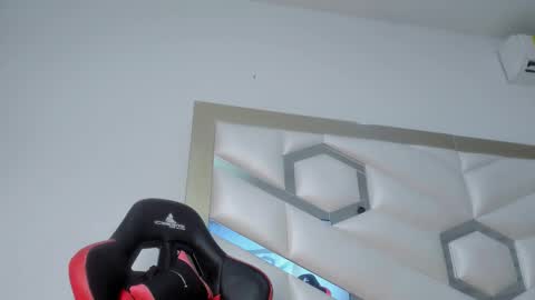 CHLOE online show from 11/28/25, 05:59