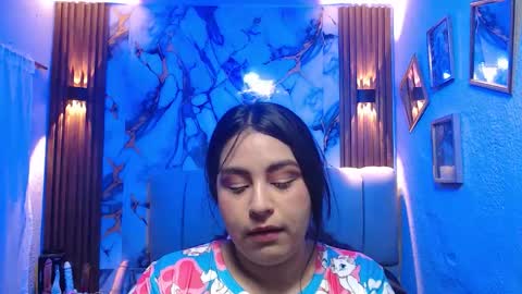 chloe_smith5 online show from 02/17/26, 01:40