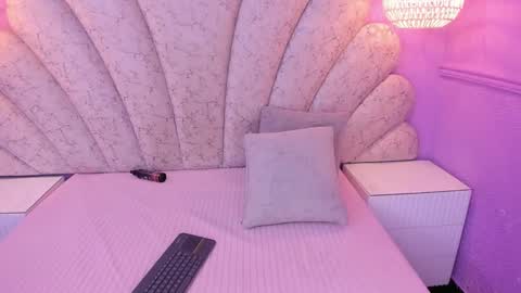   online show from 02/05/25, 10:55