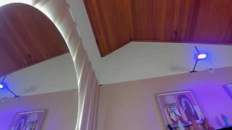   online show from 12/20/25, 07:32