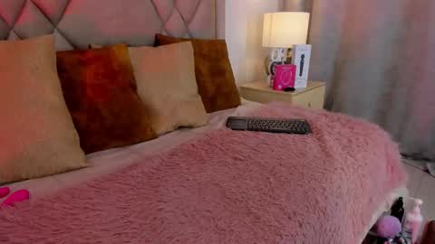 chloe_wilson7 online show from 11/28/25, 02:03