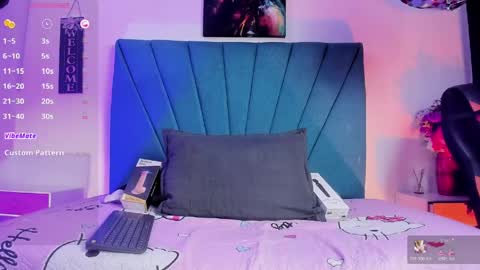 chloe_wish1 online show from 04/22/26, 09:27