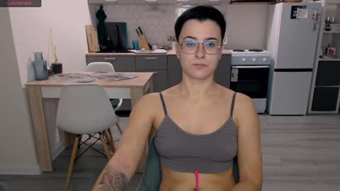 Eva and Sandra online show from 12/15/24, 11:34