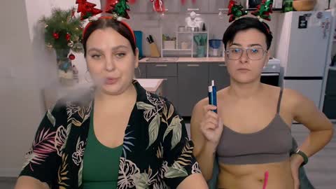 Eva and Sandra online show from 12/27/24, 05:37