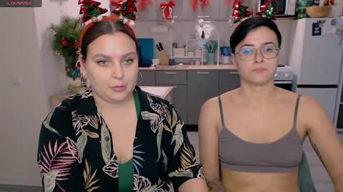 Eva and Sandra online show from 12/30/24, 08:58