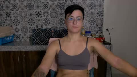 Eva and Sandra online show from 03/07/25, 05:38