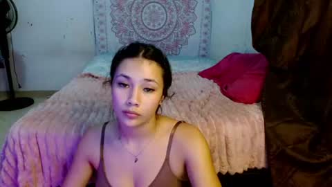 Snapshot of chloe_xsex chatting on 06/22/26, 04:20 chloe_xsex online show from 06/22/26, 04:20