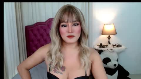 Chloe online show from 02/12/26, 09:37