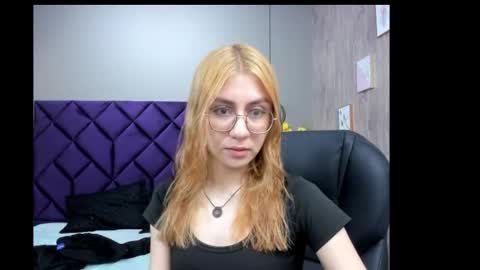 chloecampbell03 online show from 11/28/25, 11:35