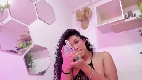 Snapshot of chloee_adams_ chatting on 02/10/25, 08:00 Chloe online show from 02/10/25, 08:00