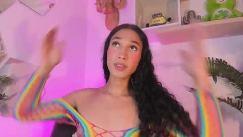 Snapshot of chloee_adams_ chatting on 02/22/25, 08:31 Chloe online show from 02/22/25, 08:31