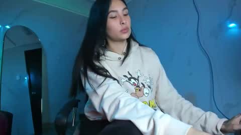 Snapshot of chloee_thompson chatting on 09/10/25, 03:17 ChloeeThompson online show from 09/10/25, 03:17