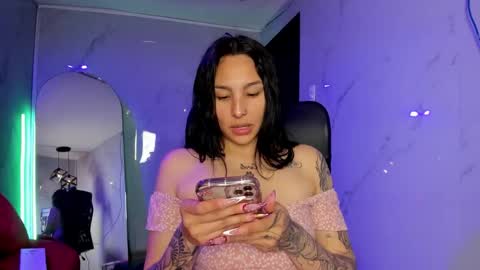 Snapshot of chloee_thompson chatting on 10/07/25, 02:42 ChloeeThompson online show from 10/07/25, 02:42
