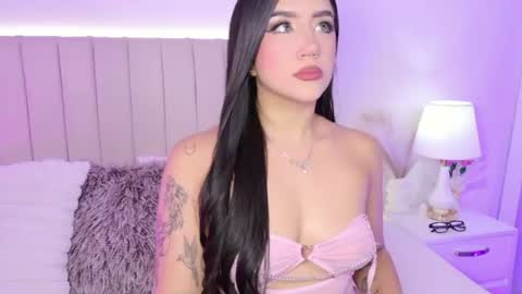 Chloe Hall online show from 06/16/26, 02:25
