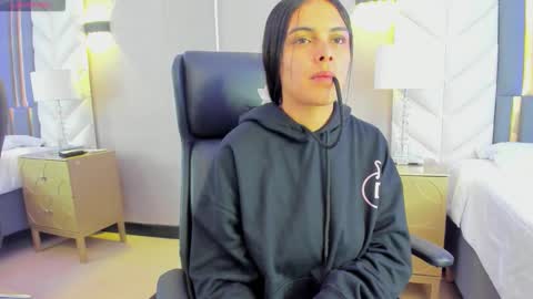 Snapshot of chloeharper_ chatting on 01/10/26, 11:34 Chloe Harper online show from 01/10/26, 11:34