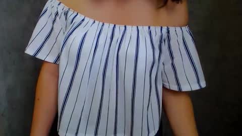 Chloe online show from 11/09/25, 11:41