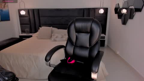 Chloe  OF chloemanson online show from 12/16/24, 09:52