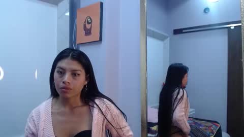 Snapshot of chloemartini_ chatting on 01/19/25, 09:01 ChloeSignup For Free Join my Fan Club online show from 01/19/25, 09:01