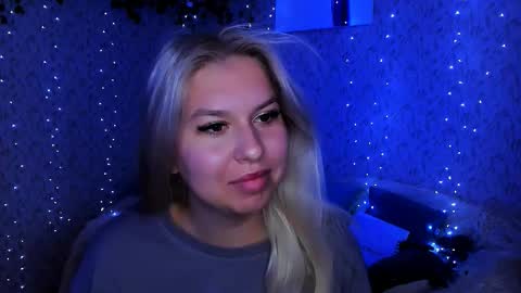 Snapshot of chloericci chatting on 09/29/25, 08:52 ChloeRicci online show from 09/29/25, 08:52