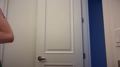 Snapshot of chloeros3e chatting on 09/19/25, 05:13 chloeros3e online show from 09/19/25, 05:13