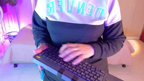 Chloe rosse online show from 02/14/26, 01:24