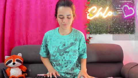 Snapshot of chloesmithx__ chatting on 01/24/25, 03:11 Chloe online show from 01/24/25, 03:11
