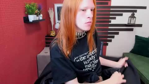 Chloe online show from 09/28/25, 10:31