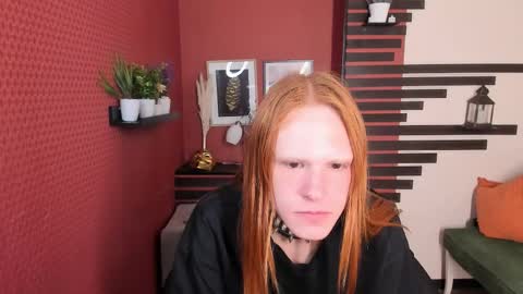 Chloe online show from 10/04/25, 10:57