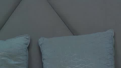 Chloe Vee online show from 09/13/25, 04:01