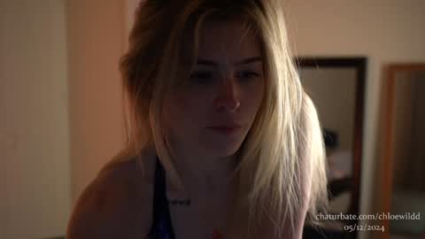 Chloe  online show from 12/05/24, 10:01