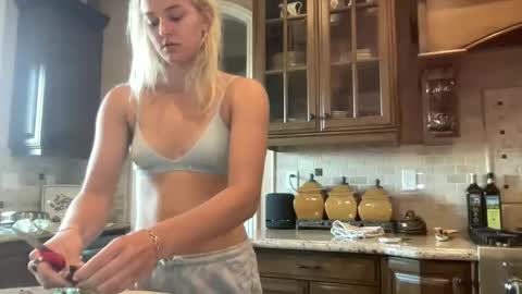 Chloe Babe online show from 02/02/26, 11:47