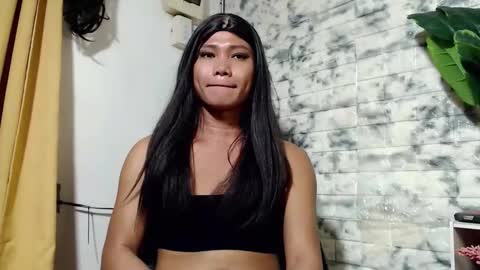 chloiedelight14 online show from 04/12/26, 02:55