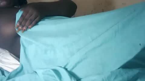 Paula online show from 12/03/25, 06:10