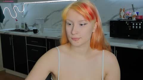 choco_meowx online show from 11/17/25, 08:31