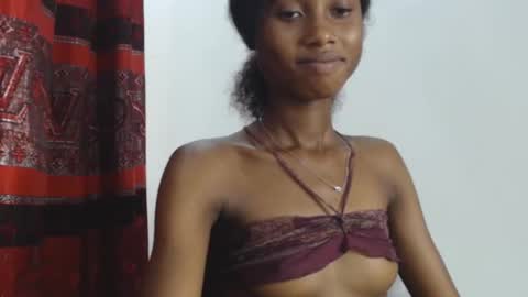 Snapshot of choco_petitqueen chatting on 12/14/24, 03:58 choco_petitqueen online show from 12/14/24, 03:58