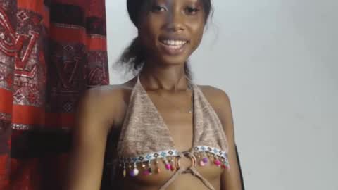 Snapshot of choco_petitqueen chatting on 12/26/24, 07:24 choco_petitqueen online show from 12/26/24, 07:24