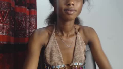 Snapshot of choco_petitqueen chatting on 12/31/24, 06:37 choco_petitqueen online show from 12/31/24, 06:37